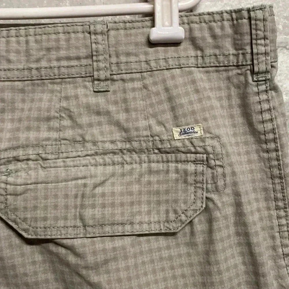Mens  IZOD cotton tan shorts - Picture 6 of 9